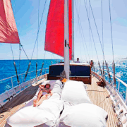 Decoración y renovación de textiles para embarcaciones en Gran Canaria