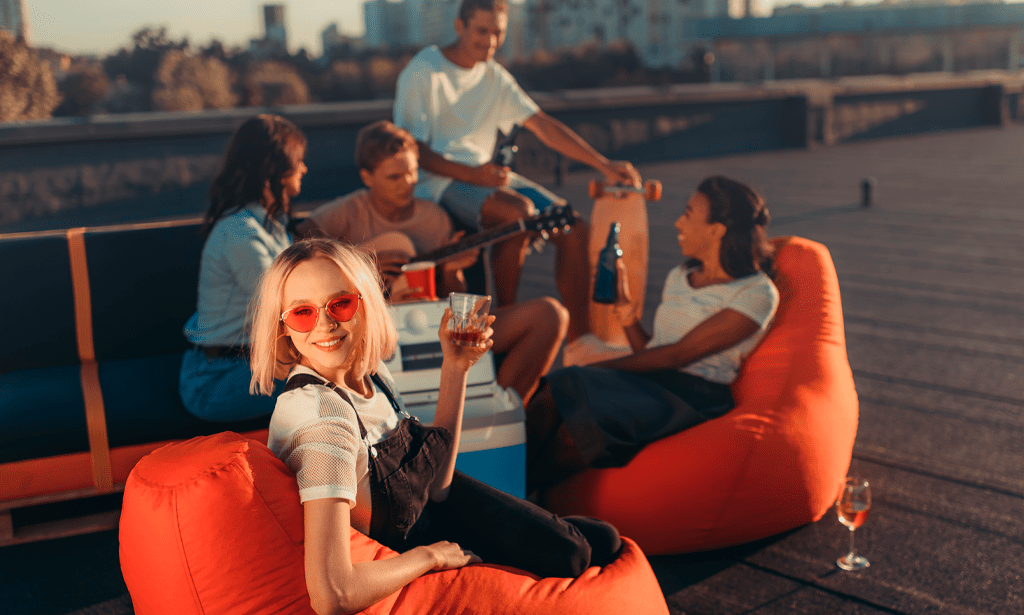 Mobiliario de exterior en Canarias con tejidos técnicos y tapicería resistente para terrazas y jardines